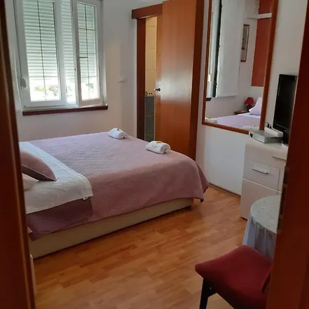 Sjor Room-delux- With A Modern Bathroom- - -lokvice 6 * Primošten