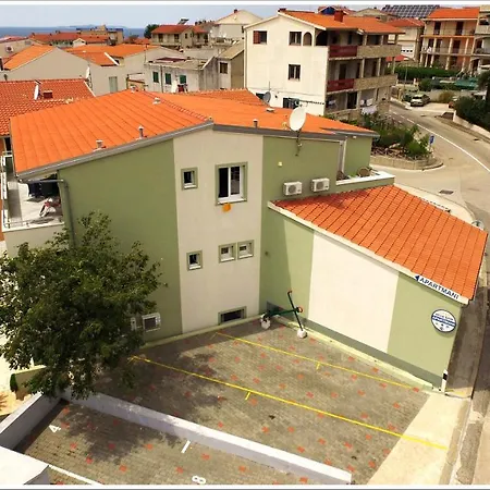 Room-delux- With A Modern Bathroom- - -lokvice 6 *