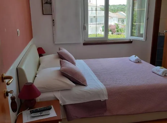 Sjor Room-delux- With A Modern Bathroom- - -lokvice 6 *