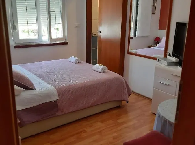 Sjor Room-delux- With A Modern Bathroom- - -lokvice 6 * Primošten